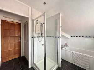 Photo 33- click for photo gallery